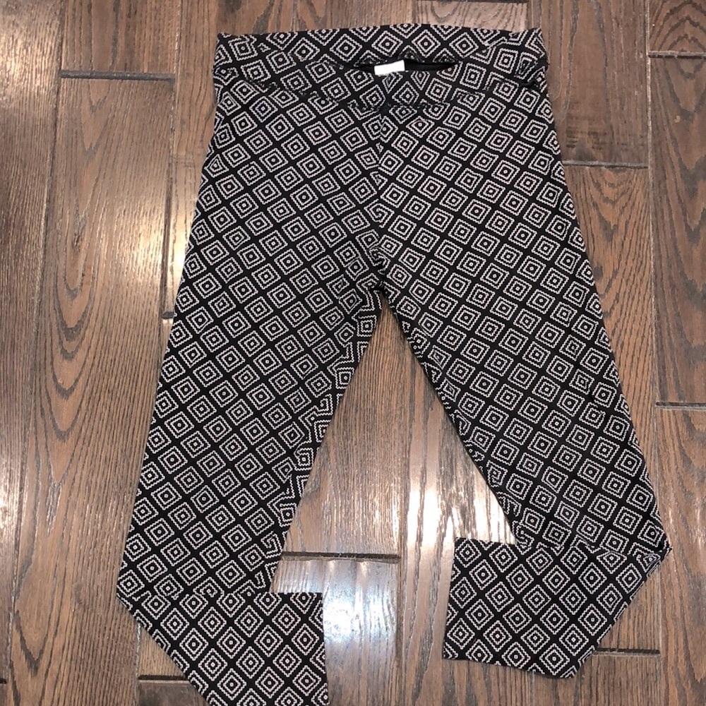 PINK Victoria’s Secret leggings diamond print size large